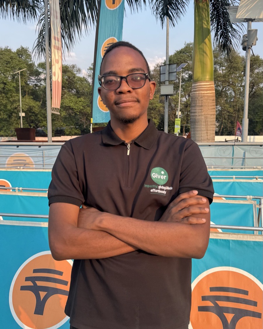 Temwani Banda, Sales Associate